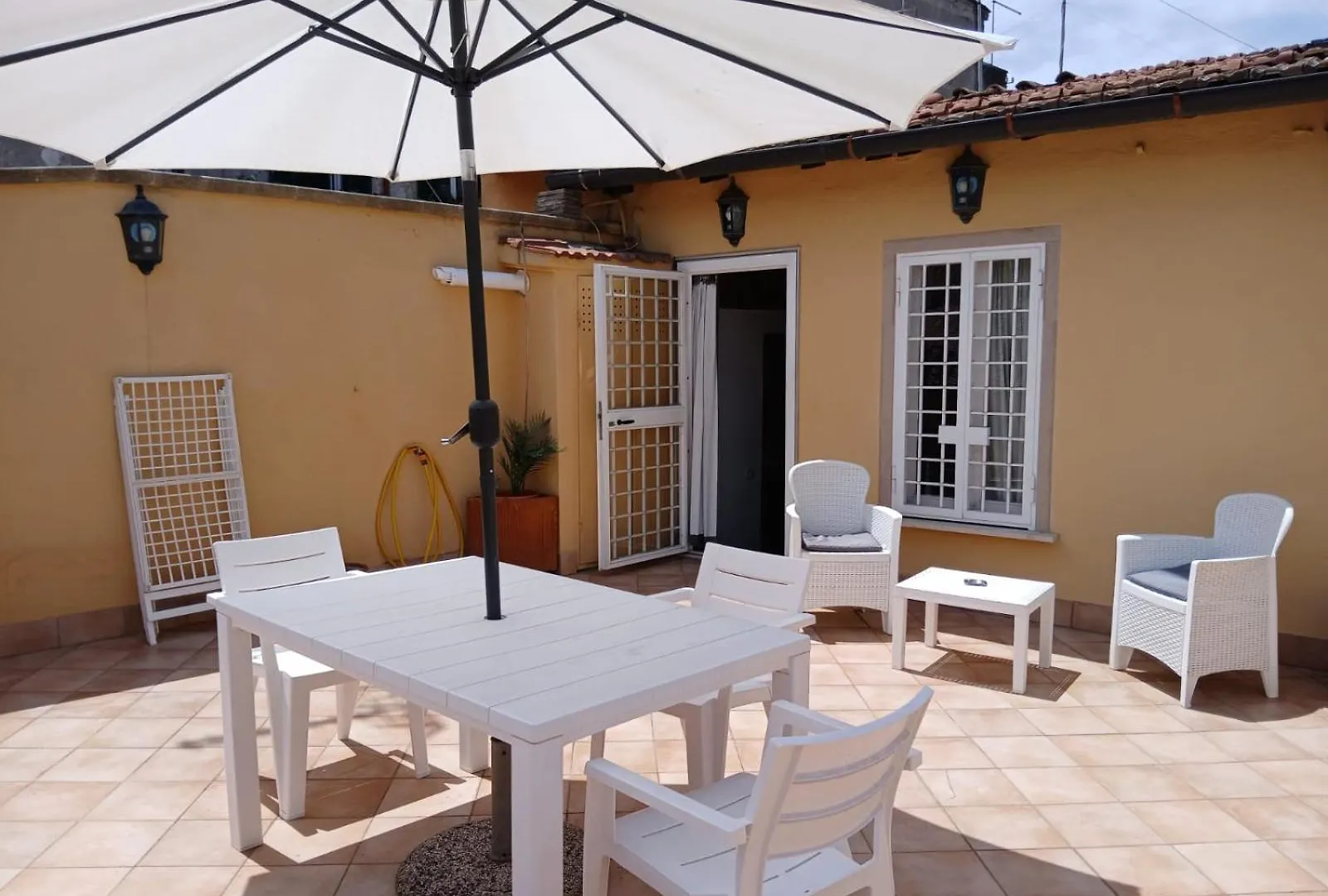 Attico Con Terrazza Santa Cecilia location