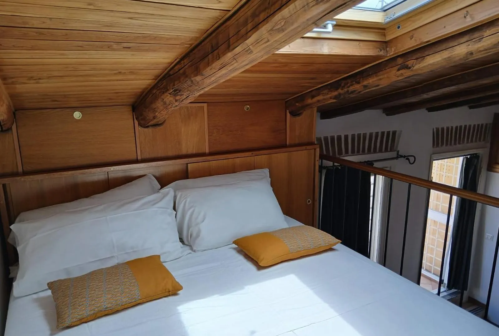 Attico Con Terrazza Santa Cecilia Apartment Rome 0*,  Italy